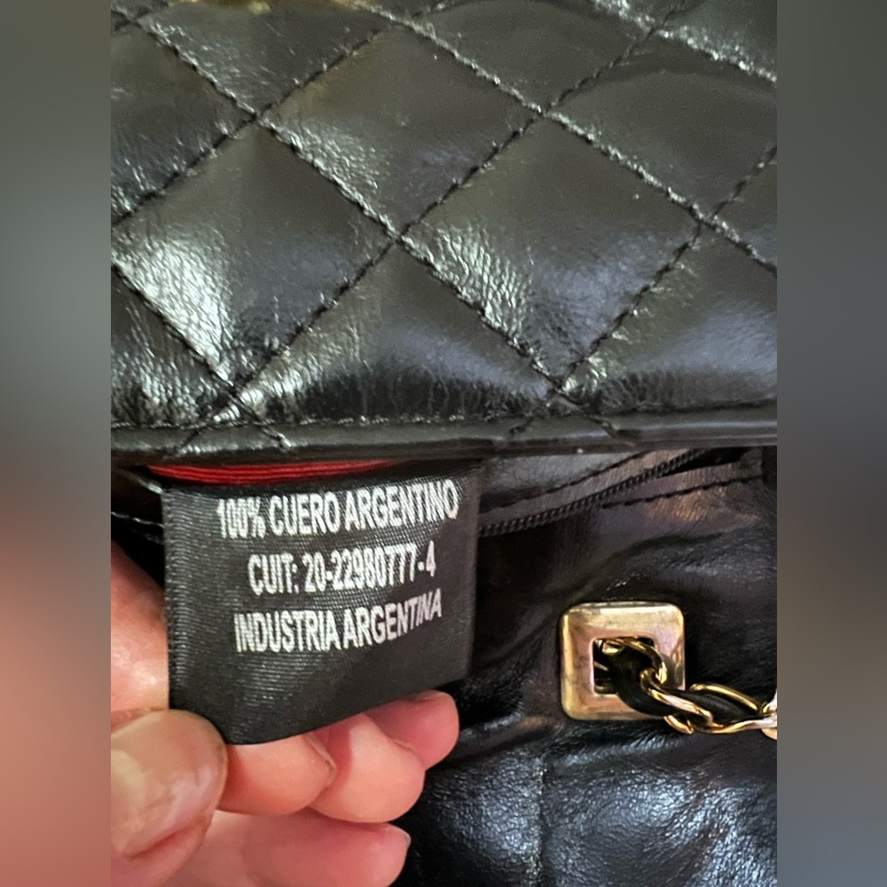 Torini Black Small Tote Purse 100% Cuero Argentino $1125 - Picture 10 of 11